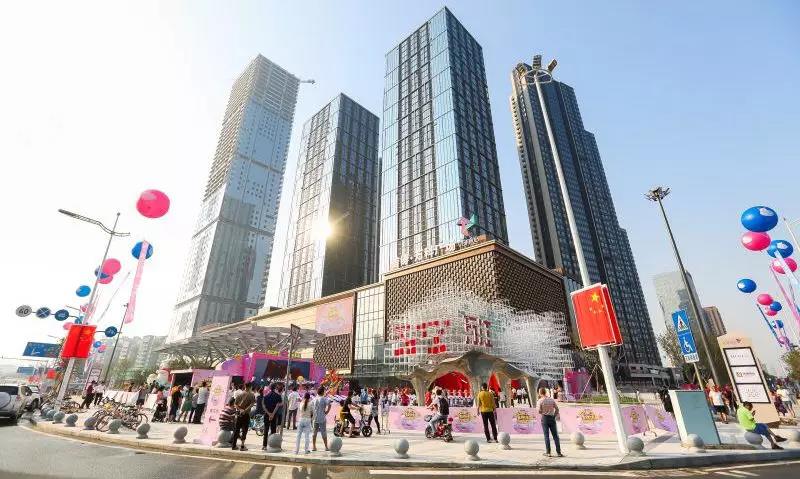 开业当日销售额突破500万元 东莞第二座万科广场9.28揭幕