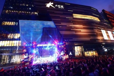 10万客流，1400万销售，万人草地开趴，杭州大悦城如何玩转周年庆？