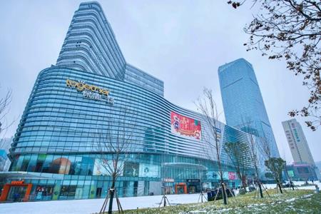 保利置业拟出售武汉保利文化广场部分物业 代价为6.7亿元