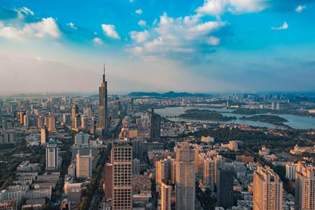 宝能首入南京：33.4亿摘燕子矶商住地 需建高于250米办公楼