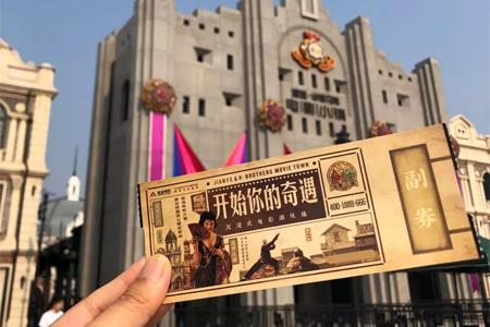 卓尔集团与华谊兄弟签约 将在武汉洪山区打造电影小镇