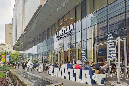 百胜中国加码咖啡品牌Lavazza，2025年或将突破1000家店